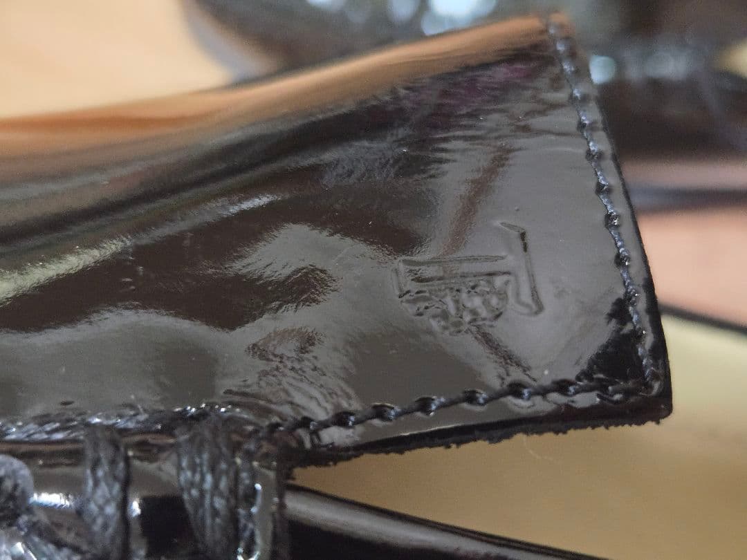 007　TOD'S 　ドライビングシューズ エナメル