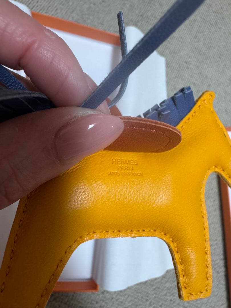 HERMES ロデオ　イエロー