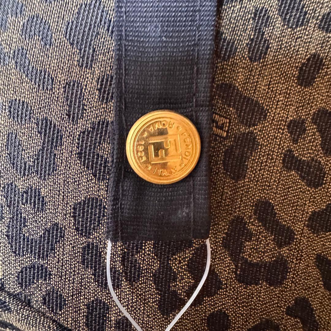 FENDIフェンディ ヒョウ柄 長傘