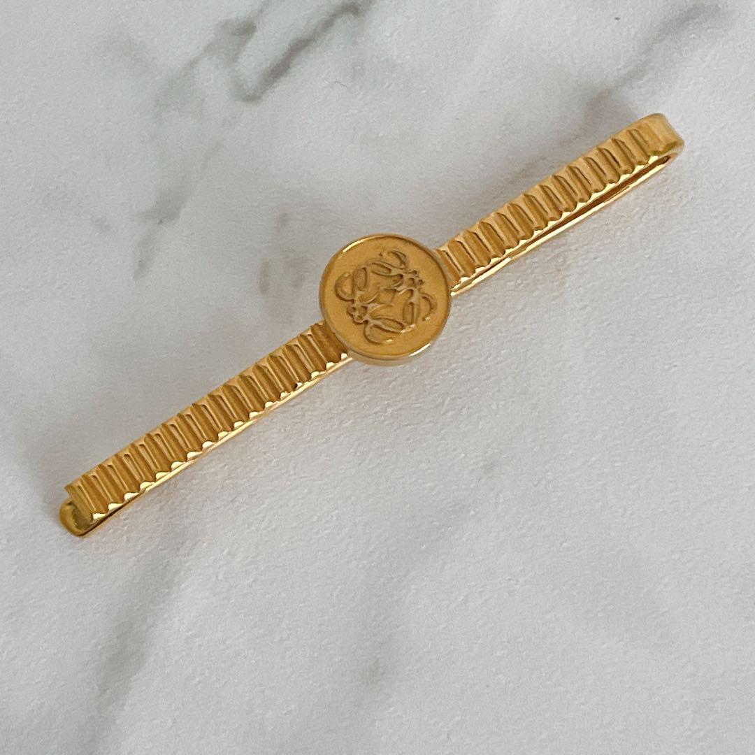 未使用級✨ロエベ アナグラム ネクタイピン スペイン製 センターサークル