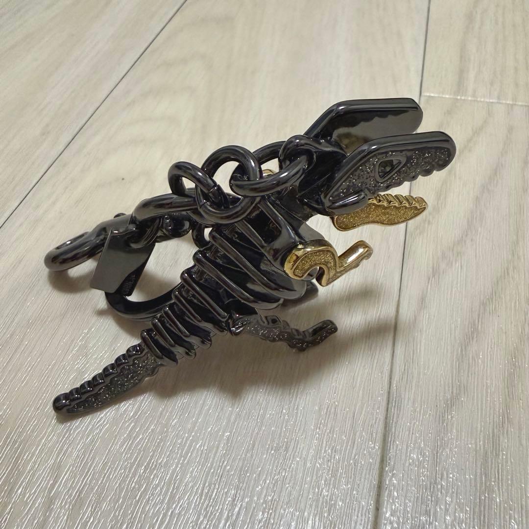 COACH コーチ レキシー 恐竜 グリッター ラメ キーホルダーバッグチャーム