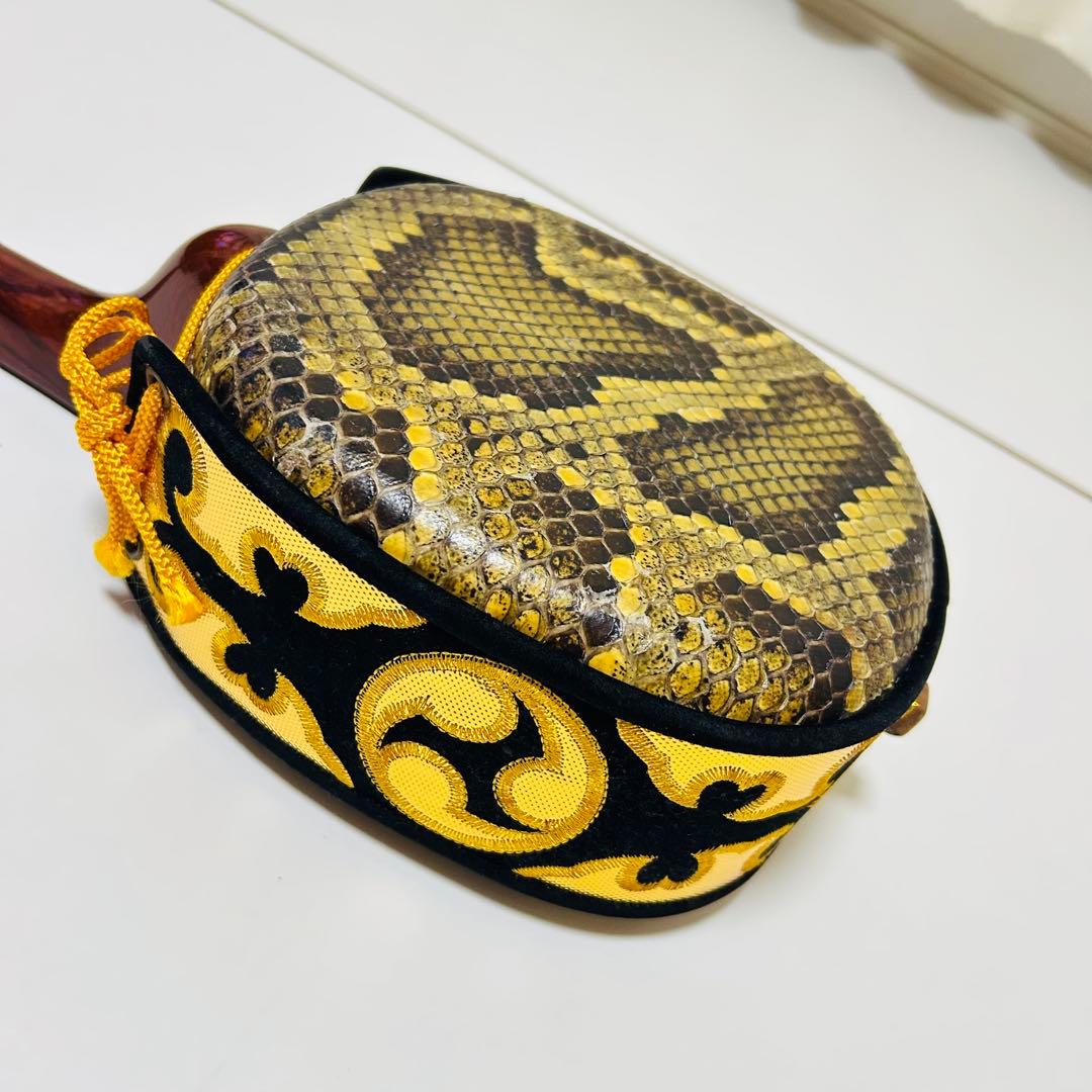 【希少品】高級 沖縄三線 与那城型 実入りゆし木 スンチー塗り 蛇革 本革