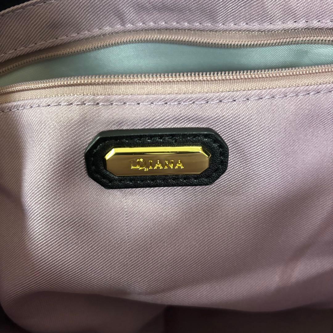 DIANA ダイアナ フリル付き キルティングバッグ ブラック