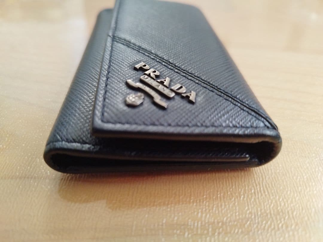 PRADA サフィアーノレザー キーケース