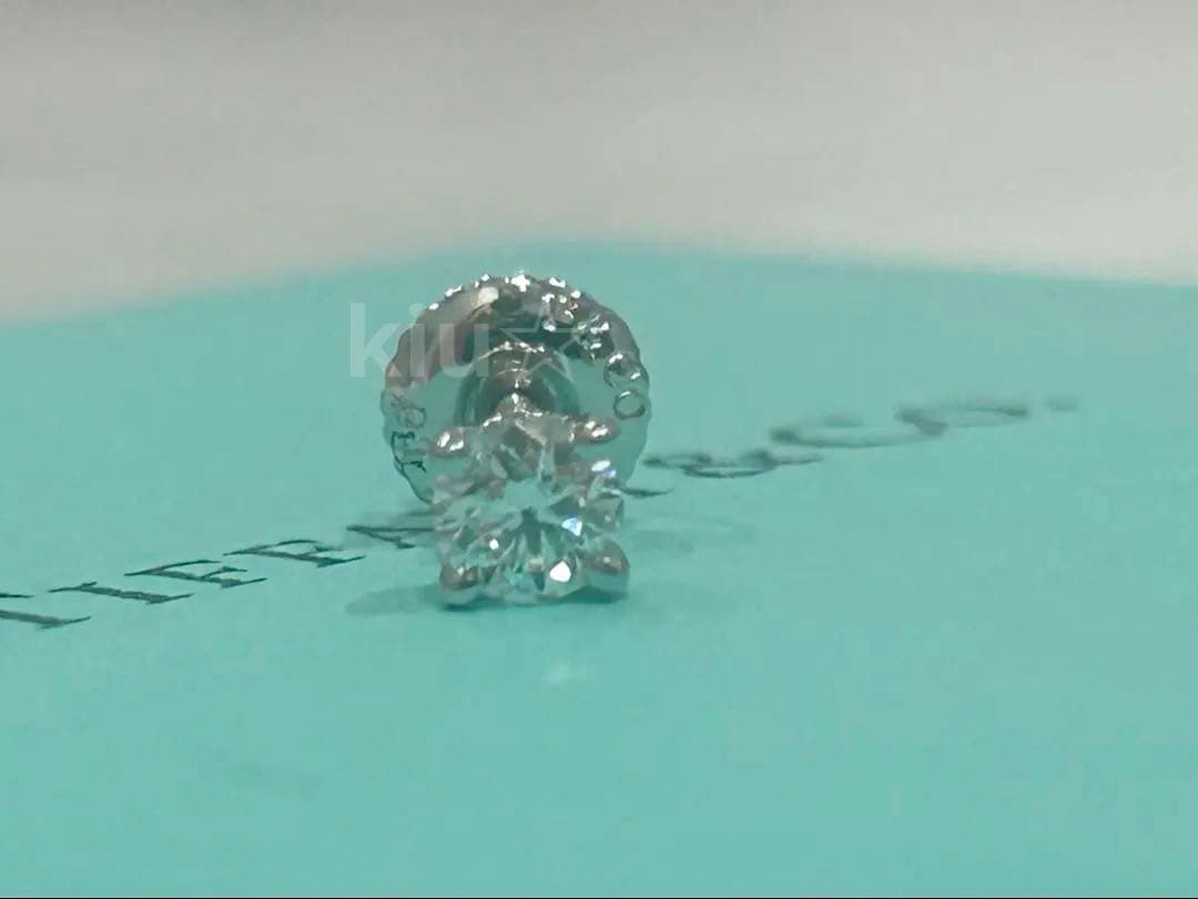 大粒 Tiffany & Co. ソリティア ダイヤモンド スタッド ピアス