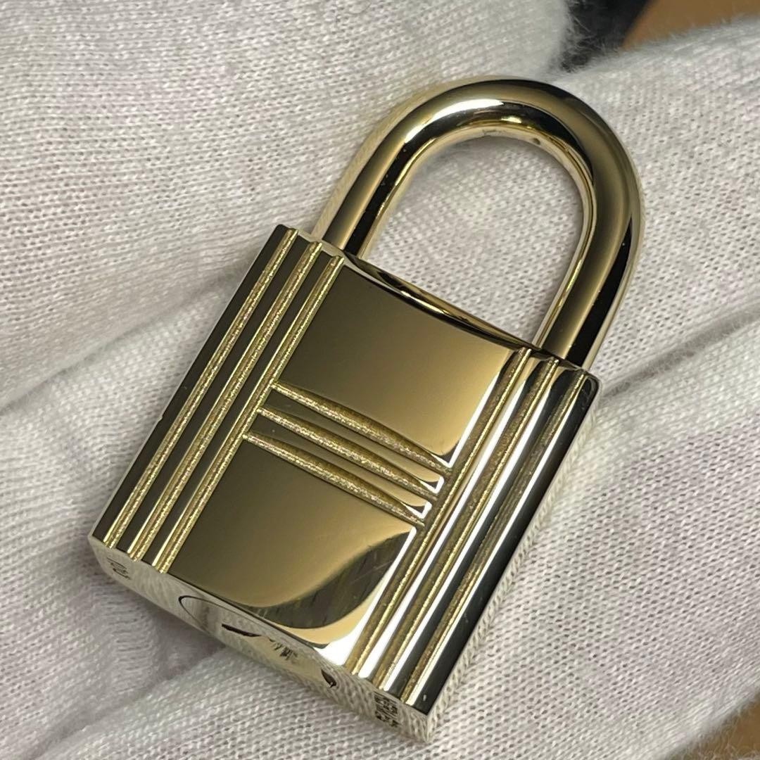 【極美品】エルメス ゴールド パドロック カデナ クロシェット100番 カギ2個