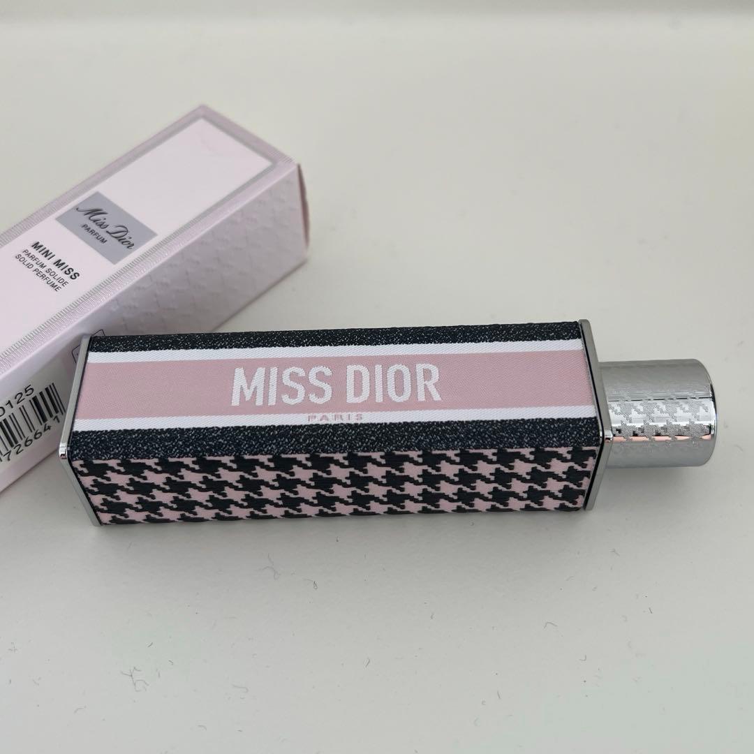 ミス ディオール パルファン ミニ ミス　ソリッドパフューム　新品未使用