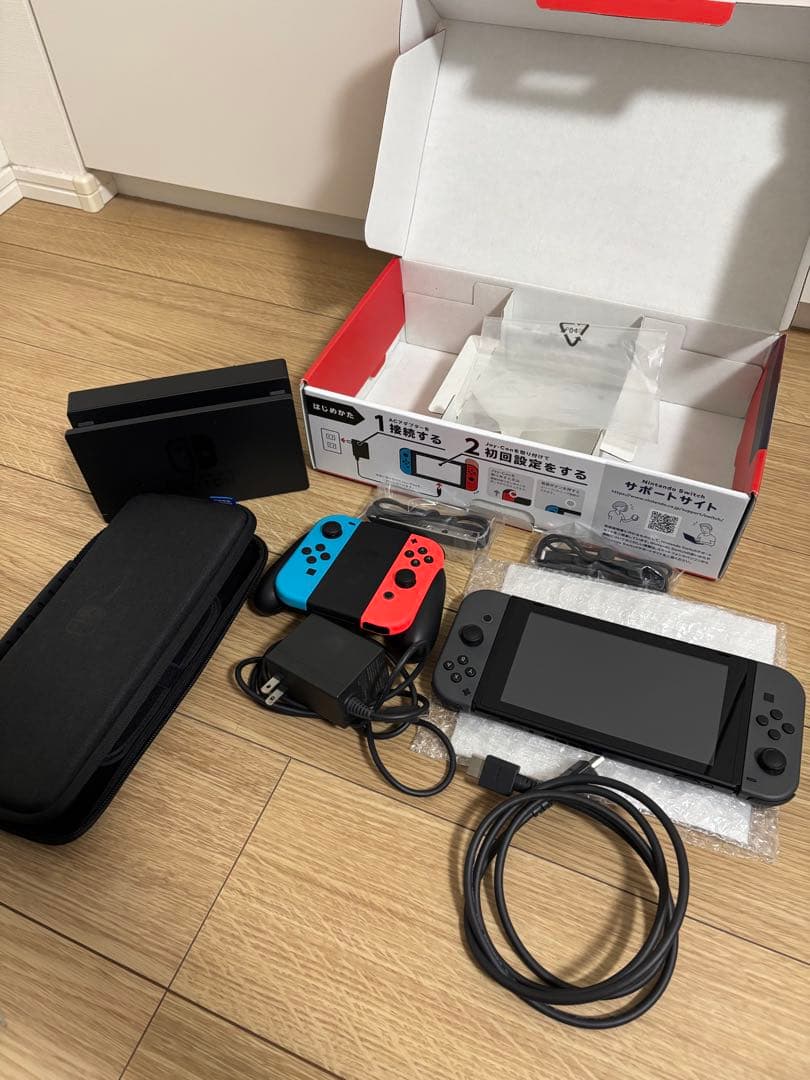 Nintendo Switch 本体 追加Joy-Con とケース付き
