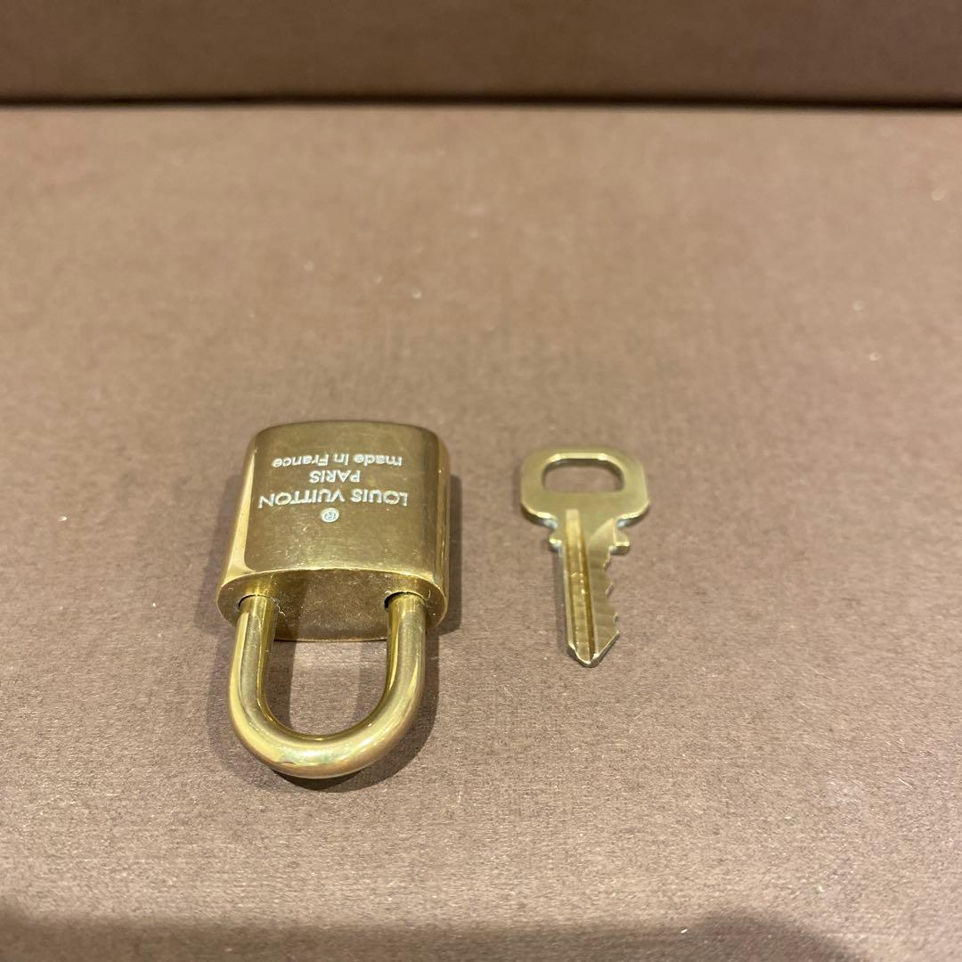 L00119　ルイヴィトン　パドロック　カデナ　南京錠　鍵