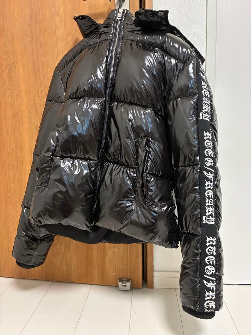 アダムスジャグラーダウン　Mサイズ　再販なし限定