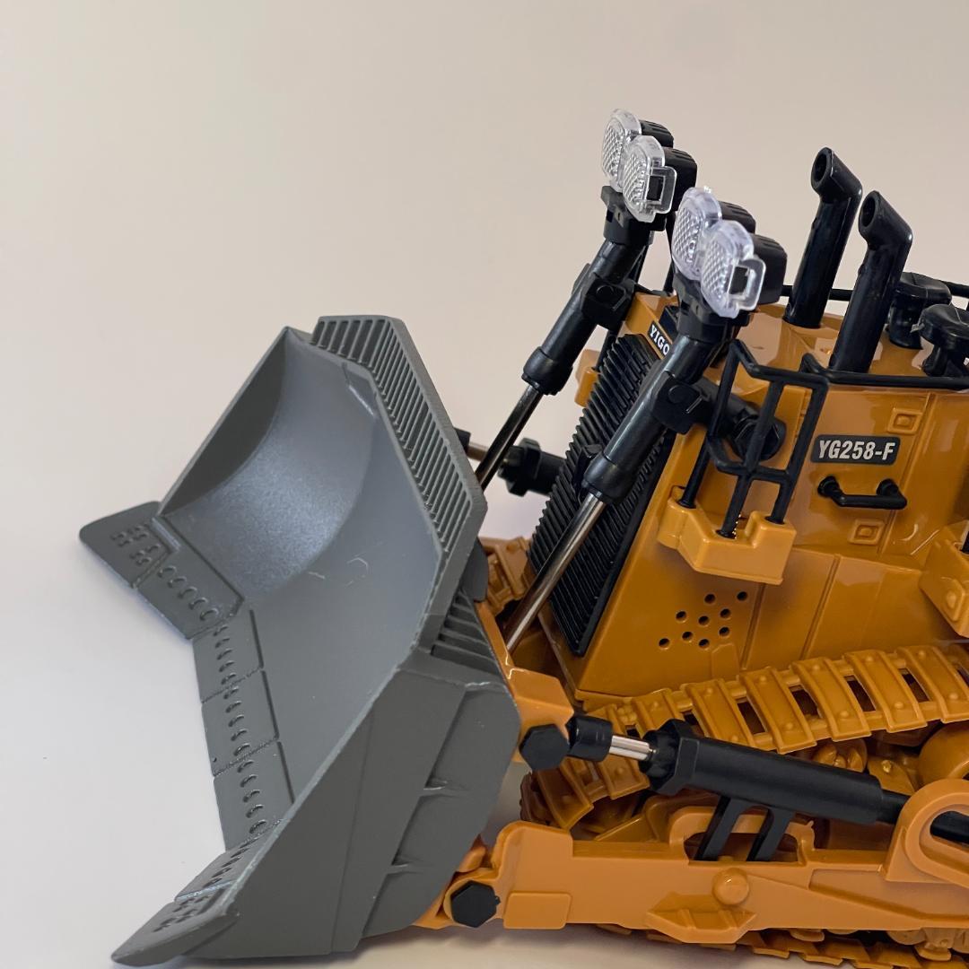 RCトラックタイプトラクター（合金製）