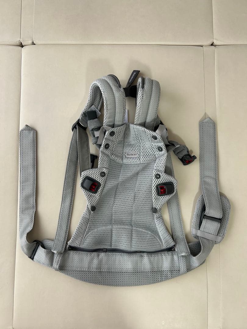 ベビービョルン抱っこ紐 ハーモニー