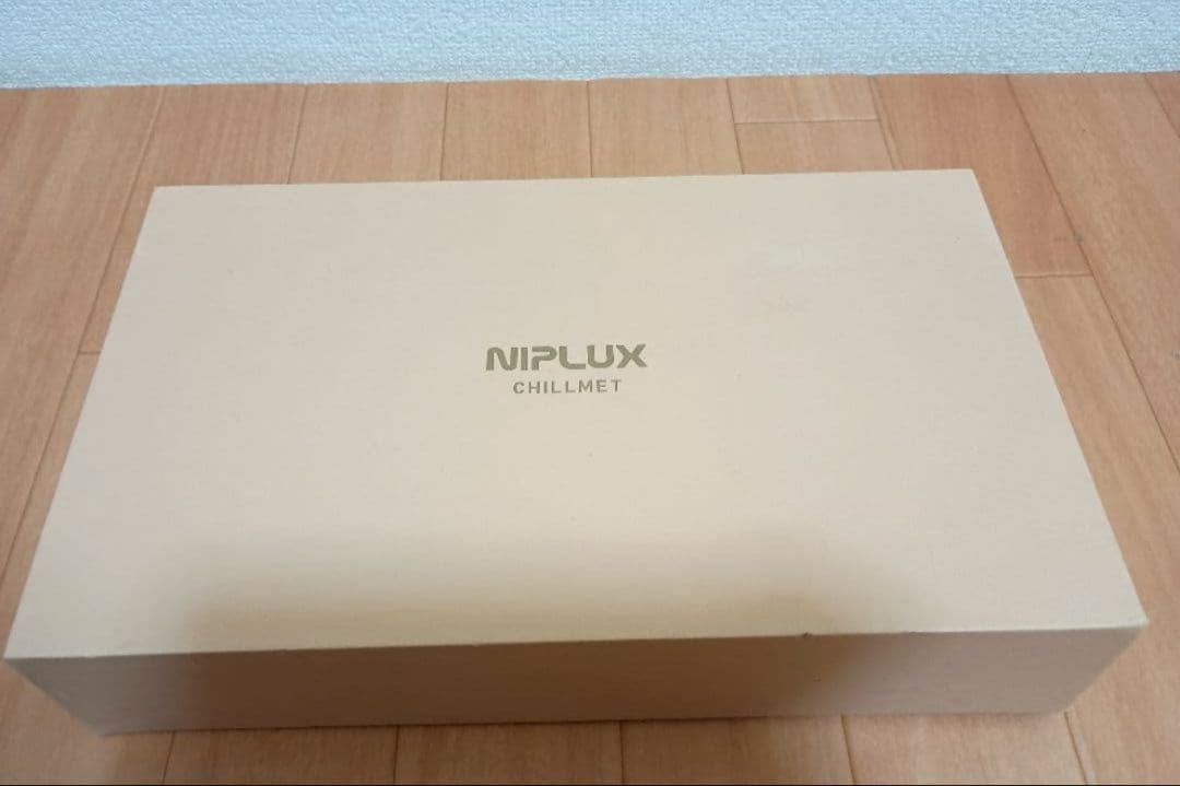 CHILLMET（チルメット）　NIPLUX 目元ヘッドスパ　定価17,600円
