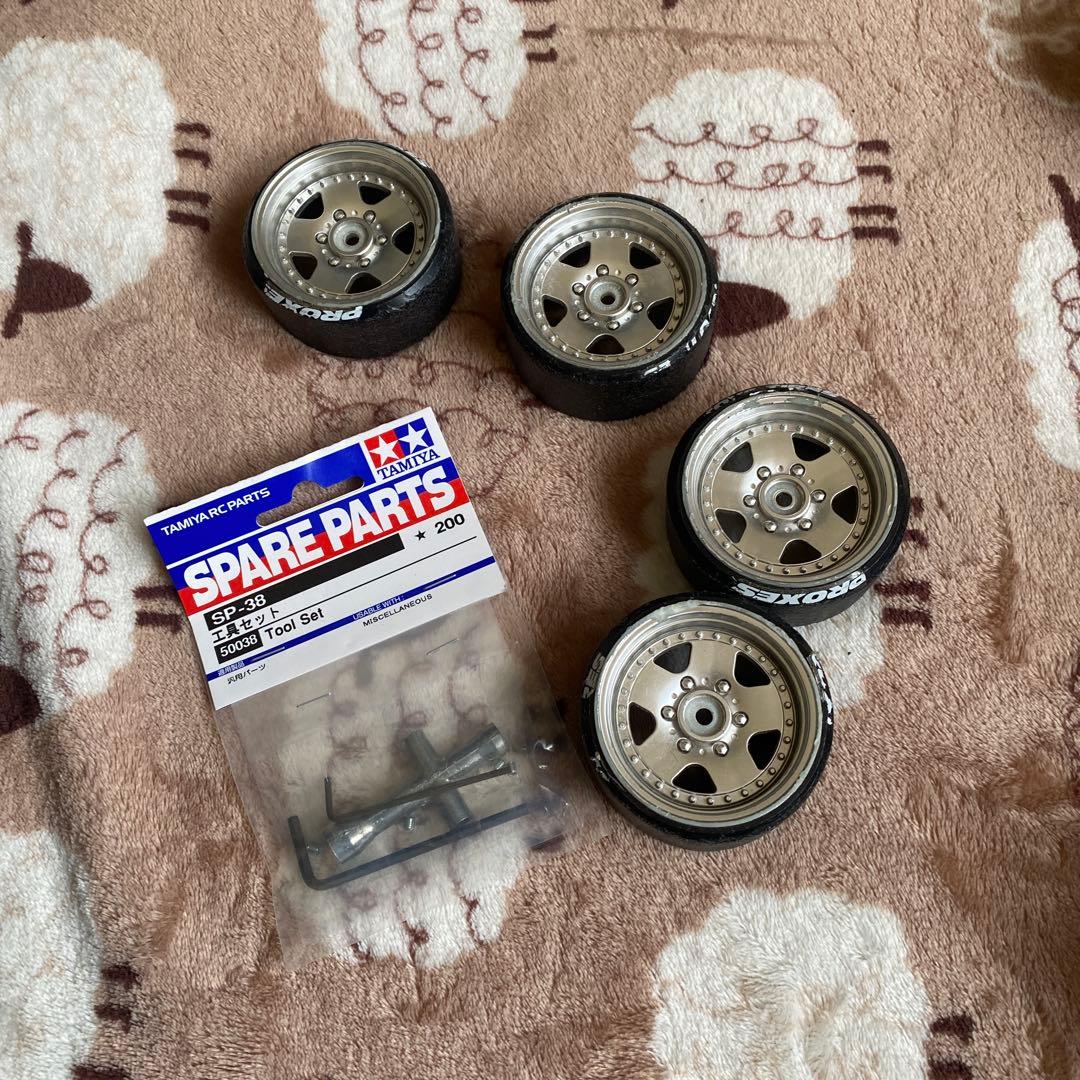 タミヤtt02 シャーシ＋ボディ付き