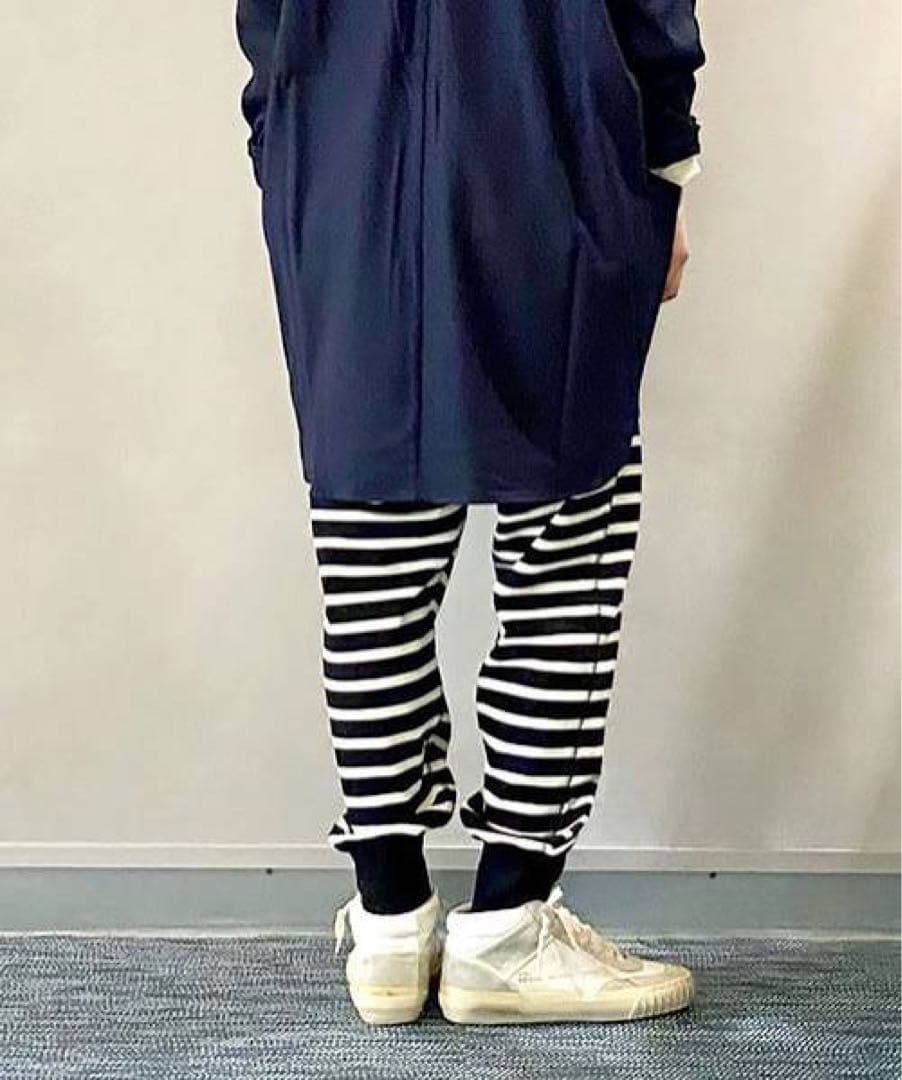 デラヴェジャージーパンツ