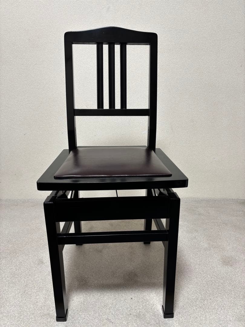 全面塗装済　トムソン椅子