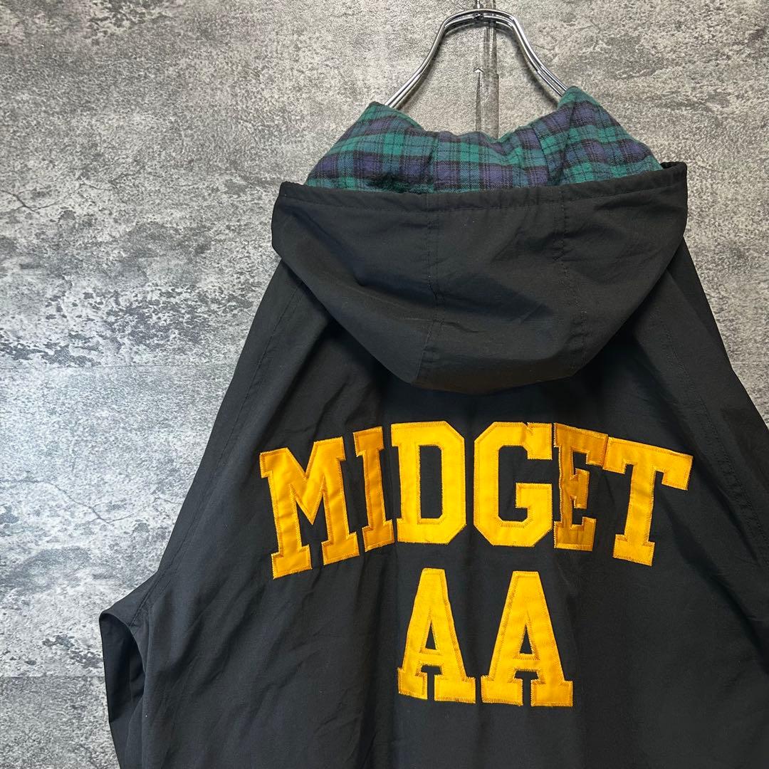 古着 90ヴィンテージ カナダ製　ナイロンジャケット　ビッグ刺繍ロゴ　フーディ