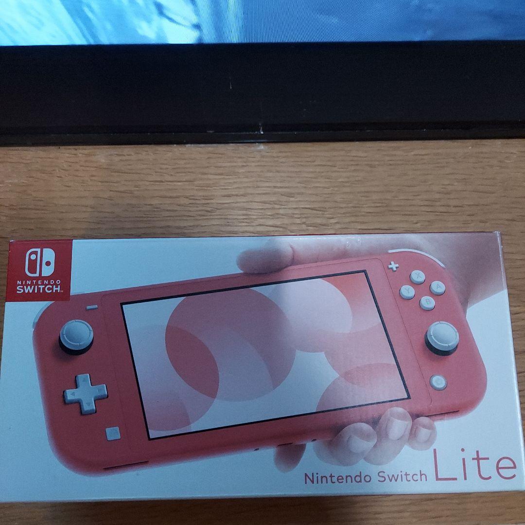 Nintendo Switch Lite コーラル ほぼ新品 送料無料