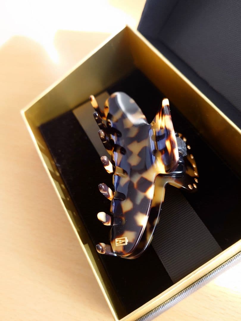 アレクサンドルドゥパリ スワロフスキー M クリップ トーキョー TOKYO