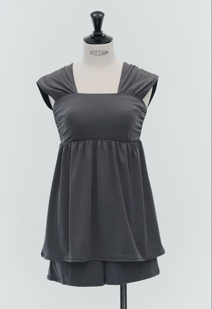 新品⭐︎yoriペプラムフレアスイムウェアセット【2025SP】チャコール36