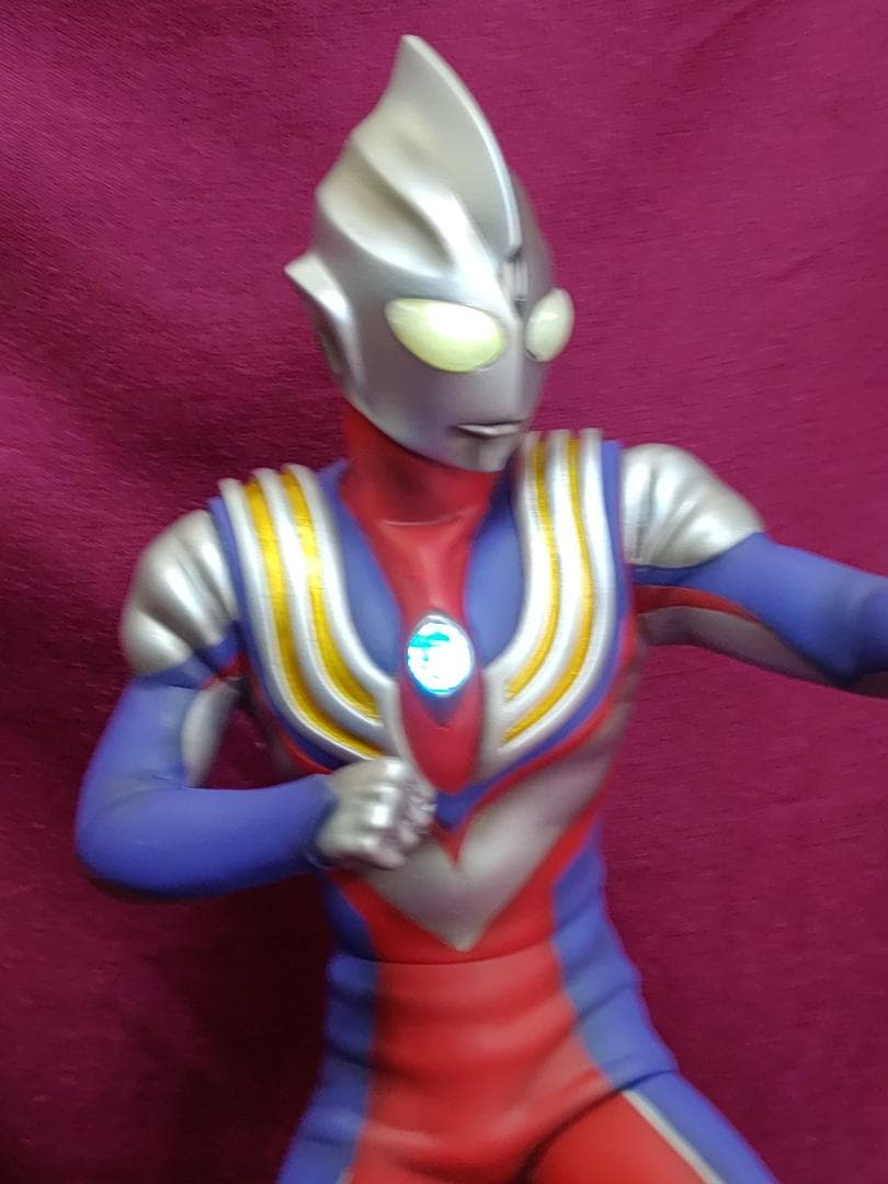 ウルトラマンティガ CCP 発光ギミック付 マルチタイプ　ハイグレード 中古
