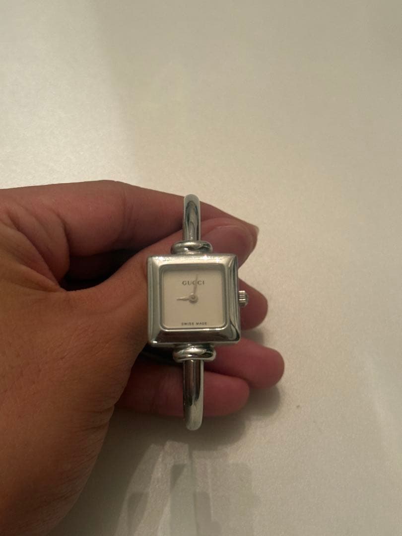 GUCCI 腕時計1900 L シルバー