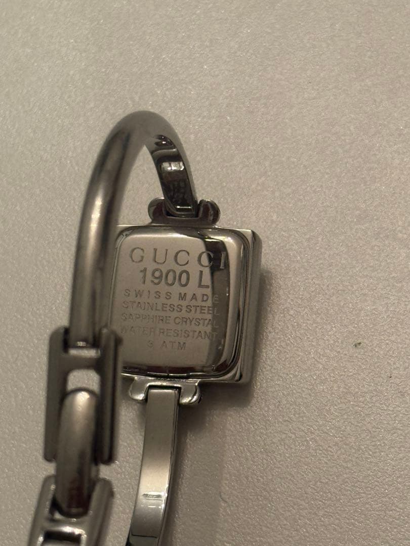 GUCCI 腕時計1900 L シルバー