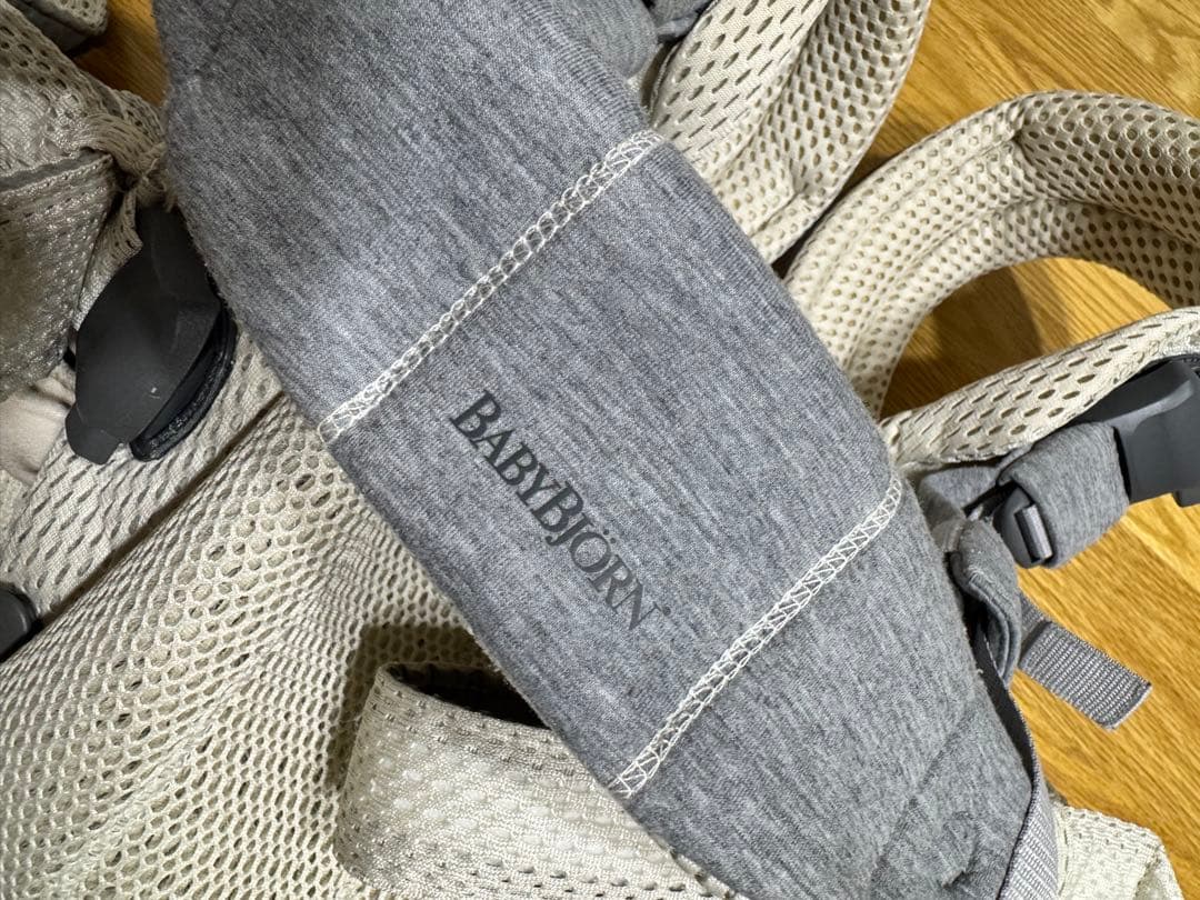 【超美品】ベビービョルン　ハーモニー　抱っこ紐