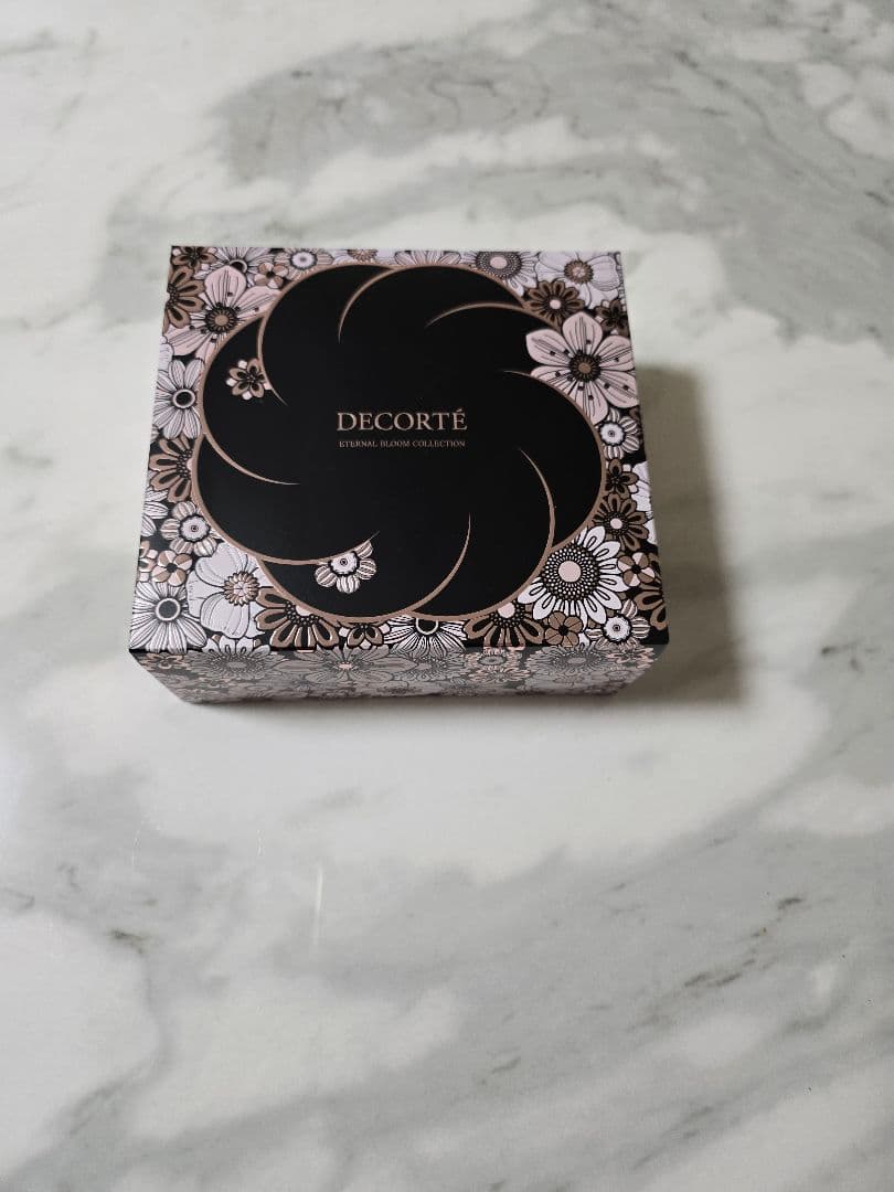 【新品未開封】コスメデコルテ エターナルブルームコレクション 2025クリスマス