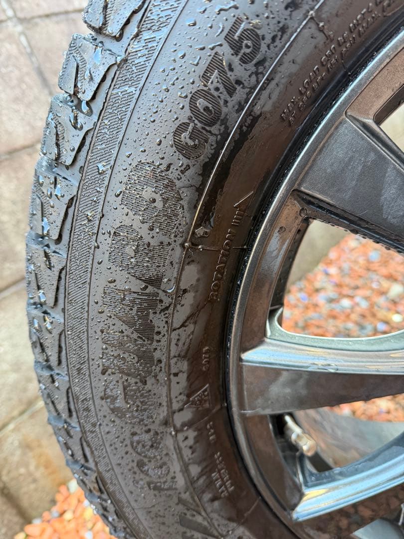 40系アルファード　スタッドレスタイヤ　４本セット