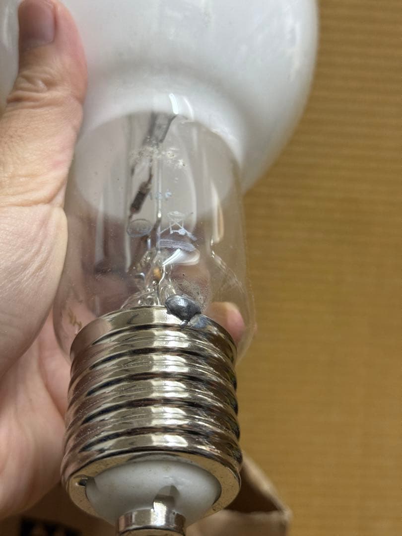 .*°様 【新品未使用】IWASAKI 水銀ランプ 高圧水銀ランプ HF400X