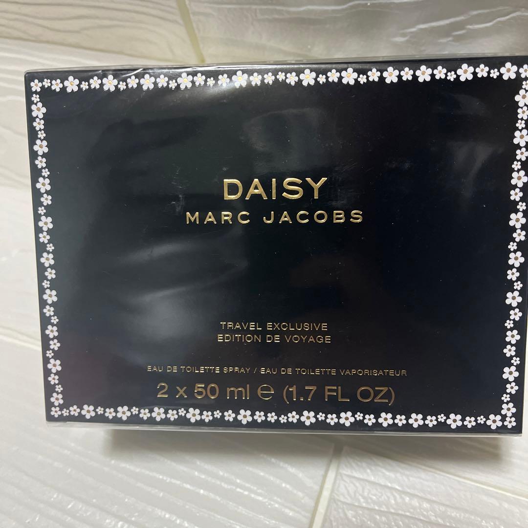 新品未開封 マークジェイコブス デイジー オードトワレ 50mL2個セット