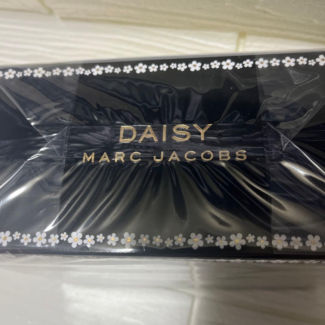 新品未開封 マークジェイコブス デイジー オードトワレ 50mL2個セット