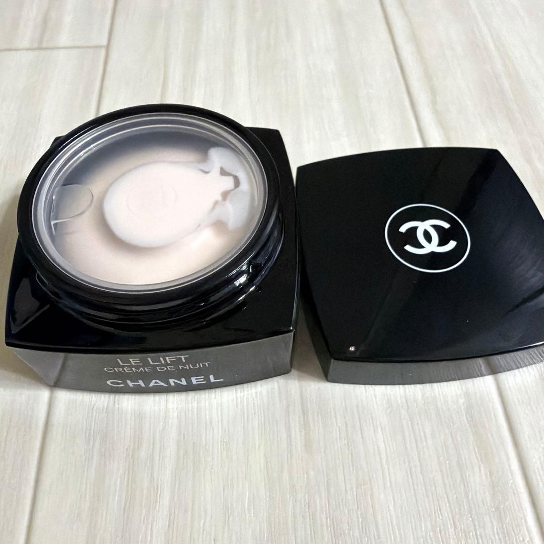 シャネル　ルリフトクレームドゥニュイ
