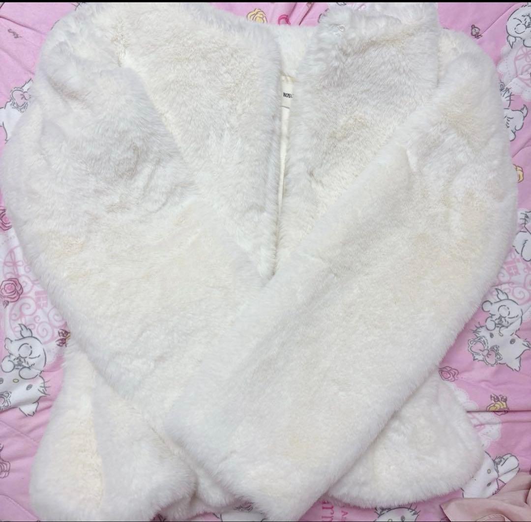  PARTY ペプラムファージャケット ホワイト