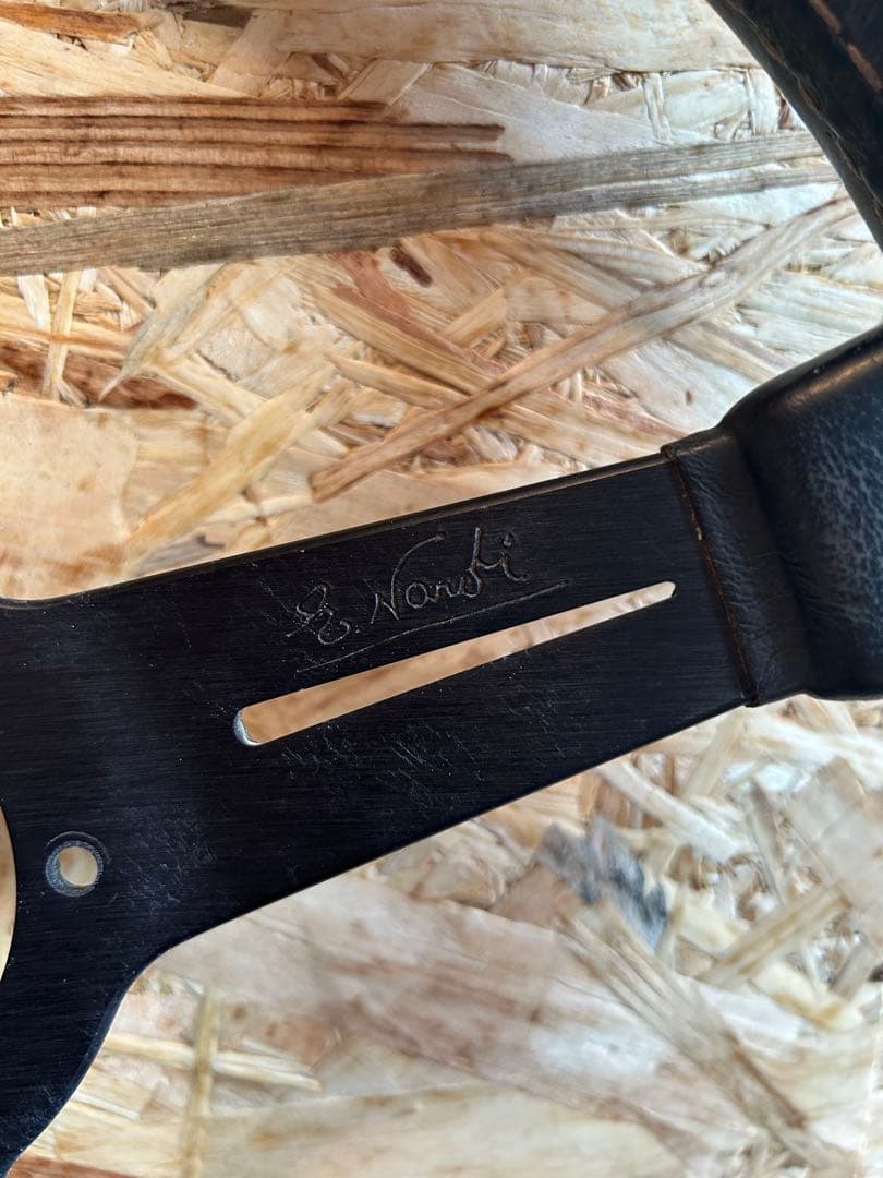 ナルディ　ステアリング　ハンドル　ホーン付きたい