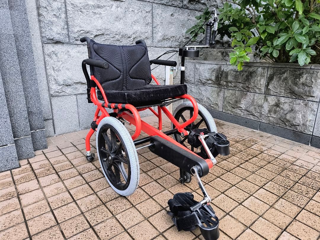 【足ごき車いす】TESS プロファンド（現COGY）