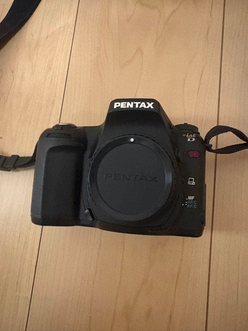 Pentax 初代 ＊istD + バッテリーグリップ D-BG1