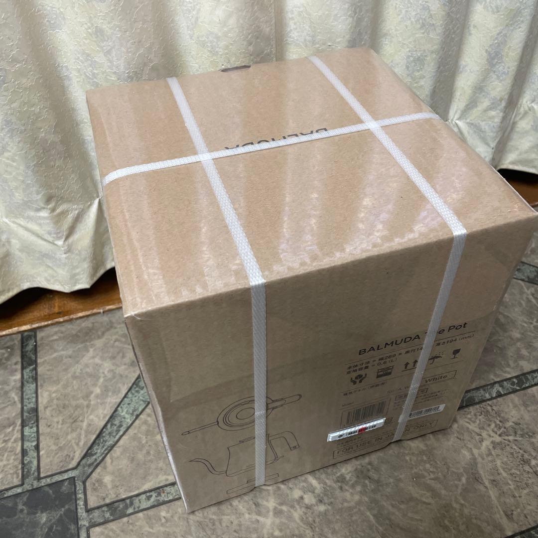 バルミューダ　電気ケトル　K-07A-WH