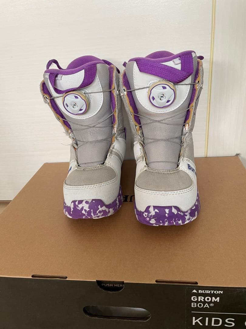 バートン　キッズ　スノーボード　グロム　ブーツ　BURTON