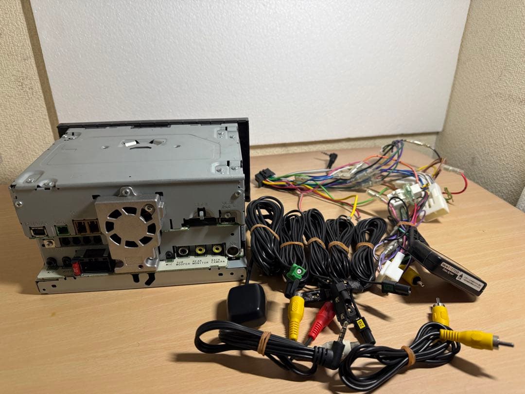 カーオーディオ CARROZZERIA- AVIC-RW802-2018