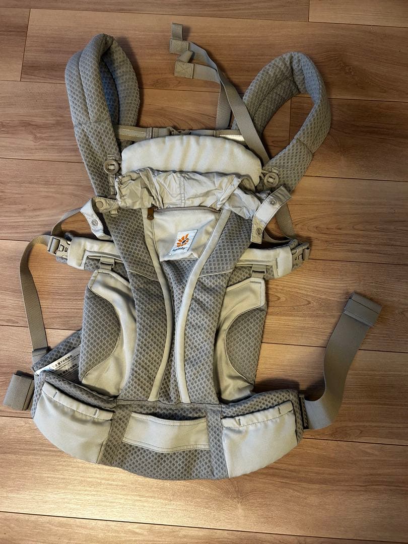 ergobaby OMNI エルゴベビー　オムニブリーズ　グレー