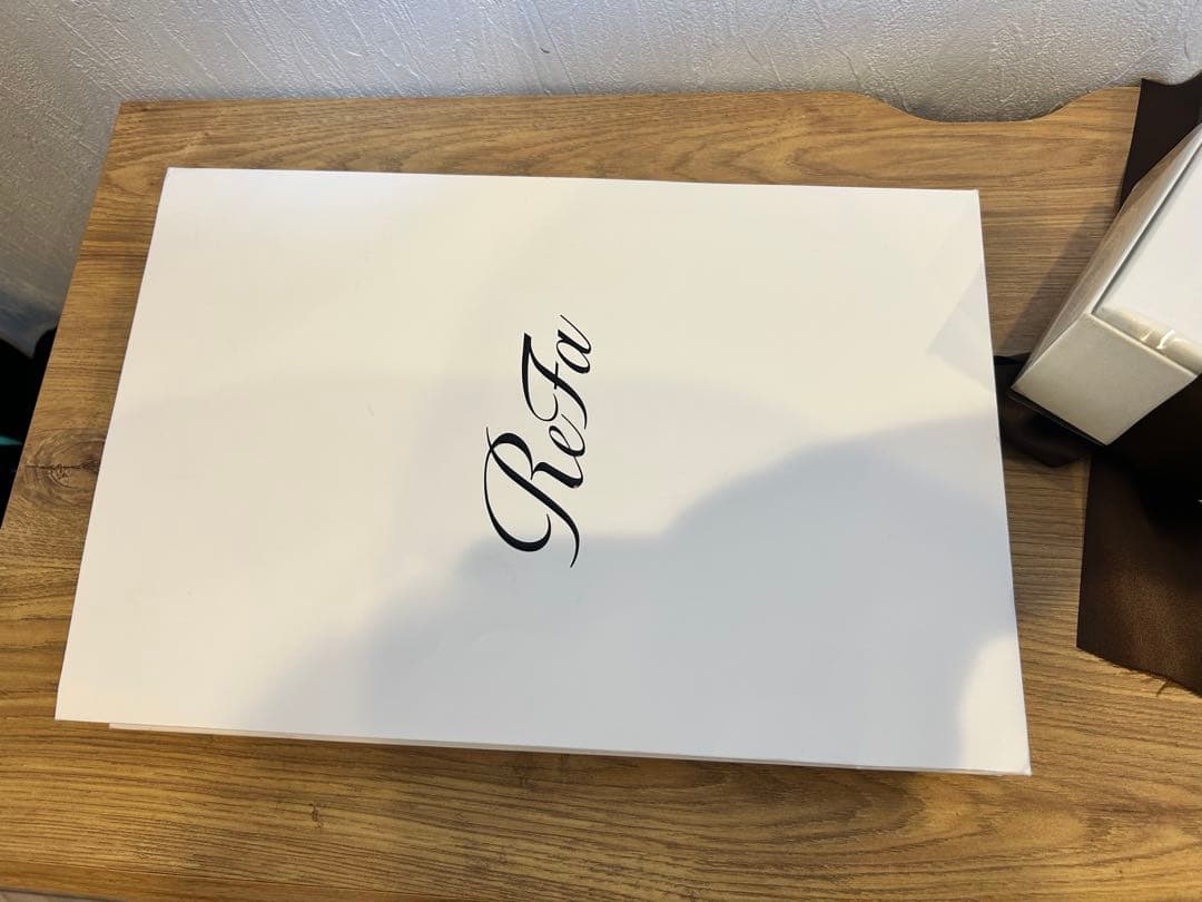 【新品未使用】(プレゼントに最適)リファエールブラシレイ