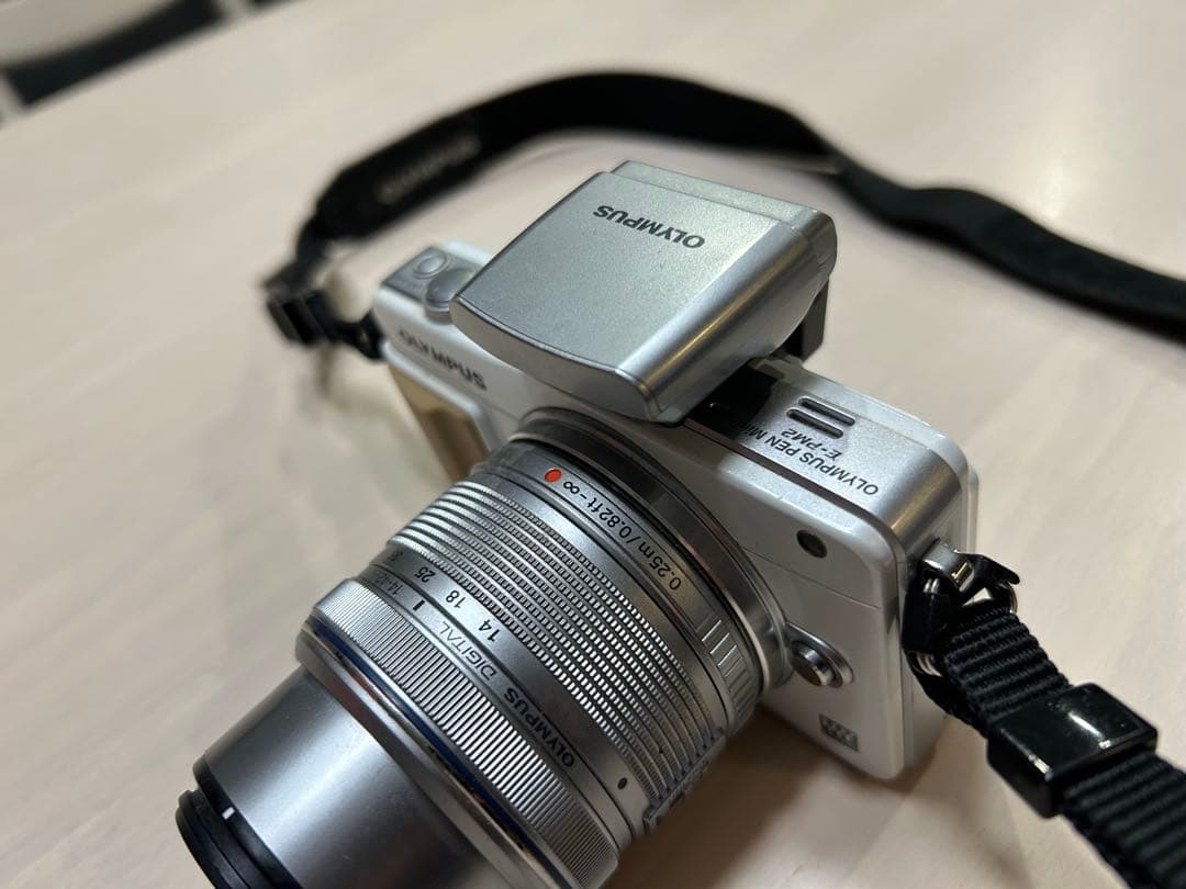 OLYMPUS デジタル一眼レフ 14-42mmレンズ