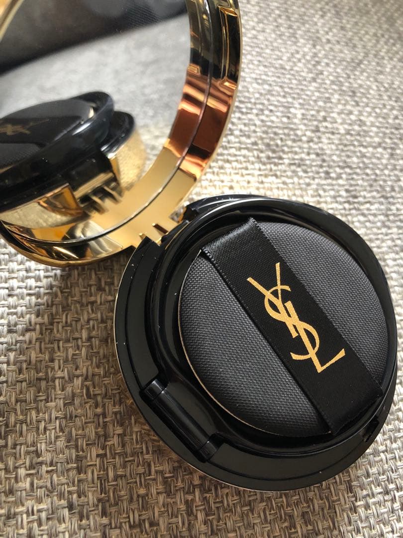 #イヴ・サンローランアンクルドポールクッションN20