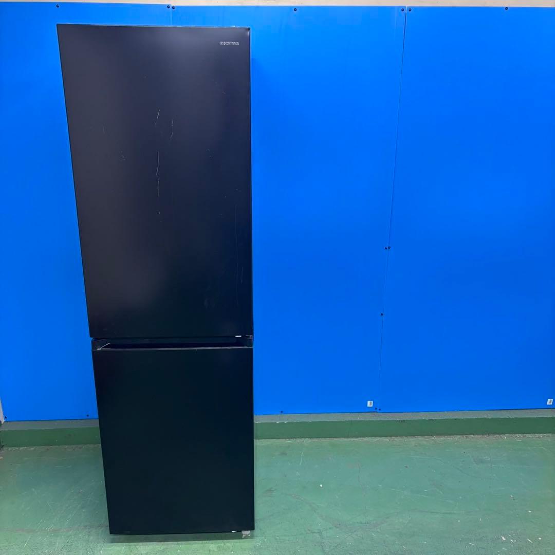 663 大きめ　中型冷蔵庫　小型　274L 200L強　小型　一人暮らし　右開き