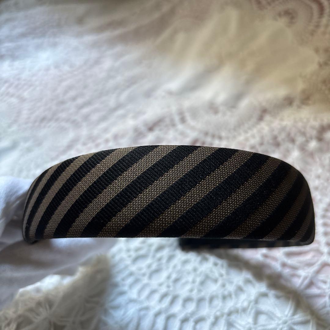 FENDI カチューシャ ペカン柄