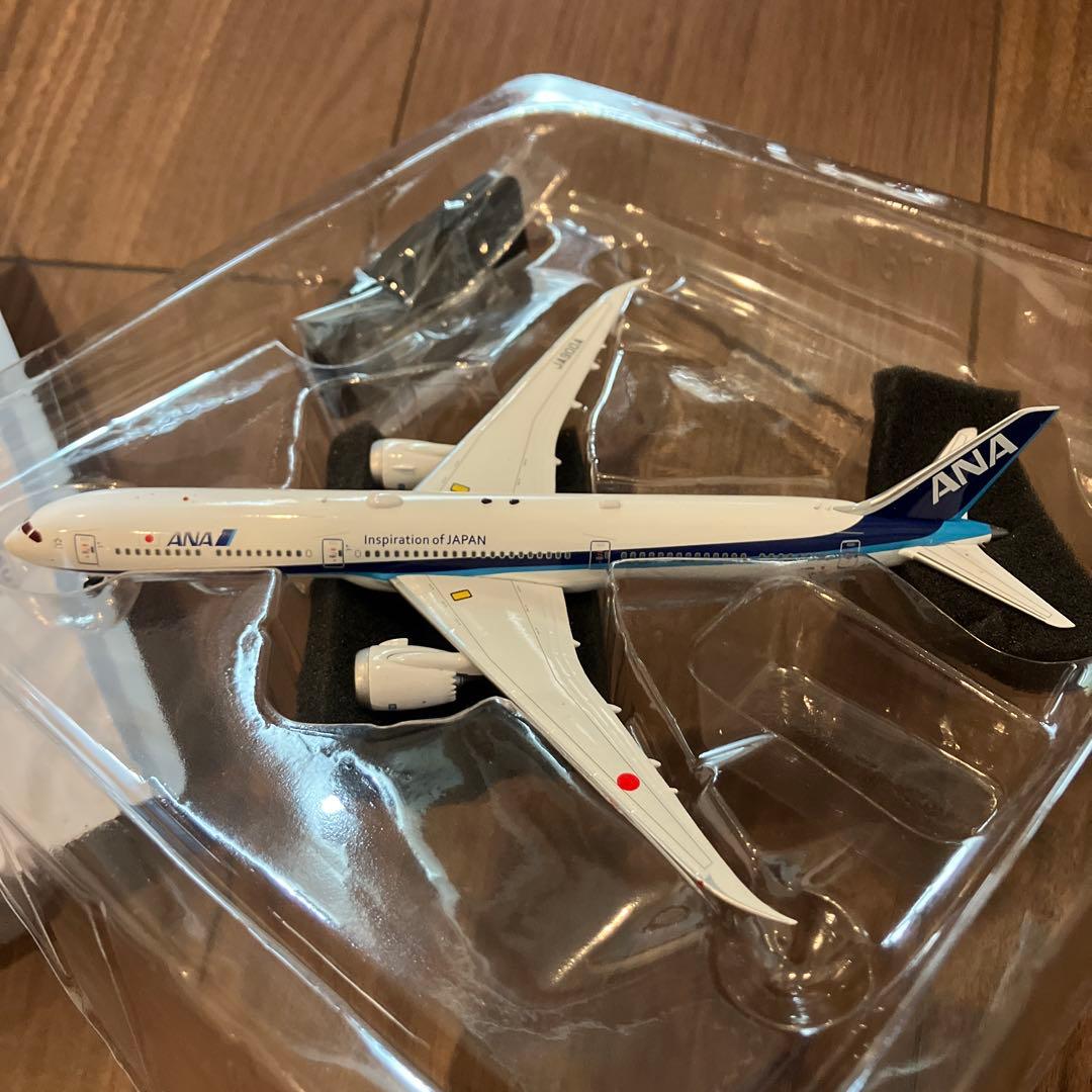 航空機・ヘリコプター Boeing 787-10 ANA JA900A 1:400
