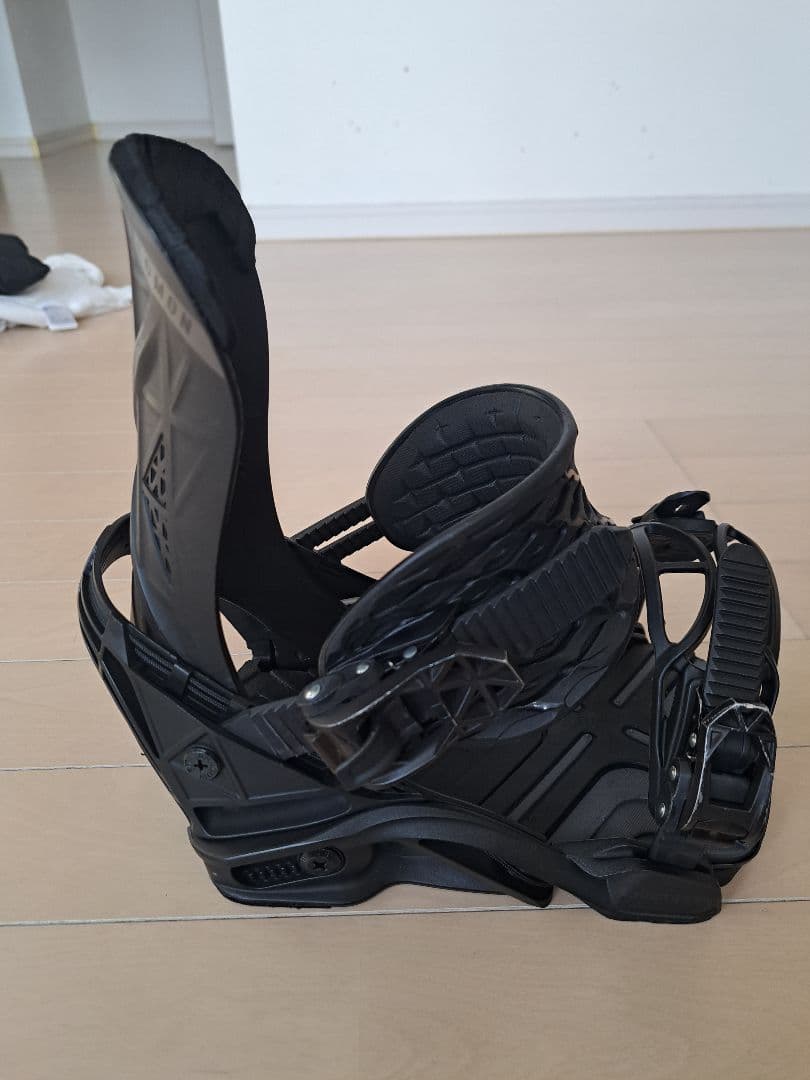 Salomon defender Mサイズ　スノーボードバインディング ブラック