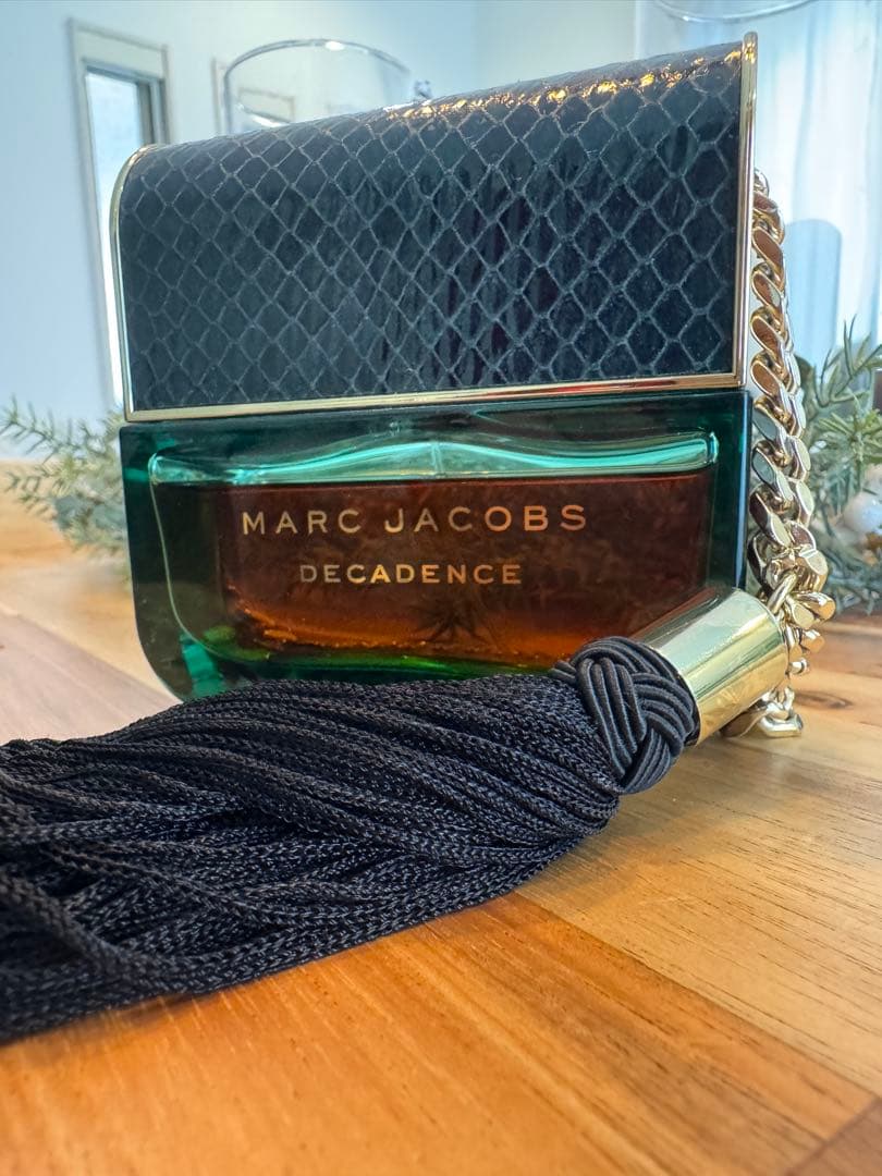 MARC JACOBS DECADENCE 香水100ml